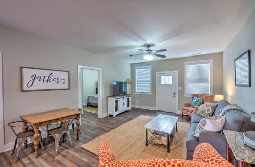 Updated Apt 1 Mi to Western Kentucky University! in Bowling Green, USA