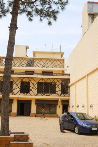 Shelton Rezidor Swat in Sangota