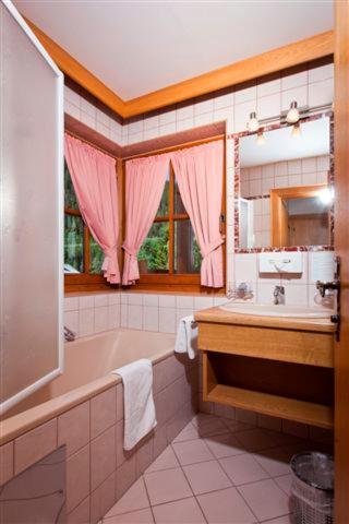 Deluxe Double Room with Castle View