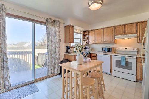 Cozy Allentown Home, 2 Mi to Hamilton District! in Allentown, USA