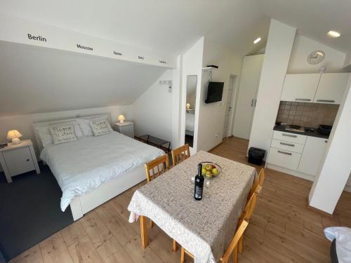 VIP Apartments & Room in อุทยานแห่งชาติพลิทวิค