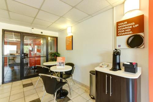 Restaurant, Motel 6 Portland, ME in Portland (ME)