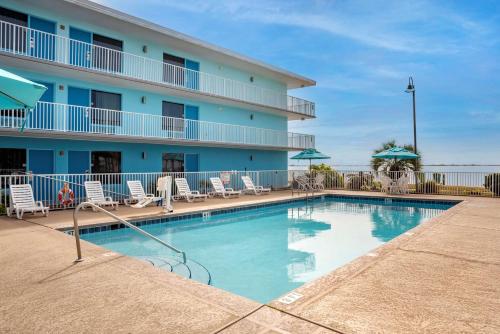 Best Western Navarre Waterfront