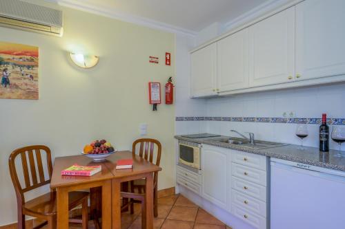 Canavial I & II Apartamentos - image 4