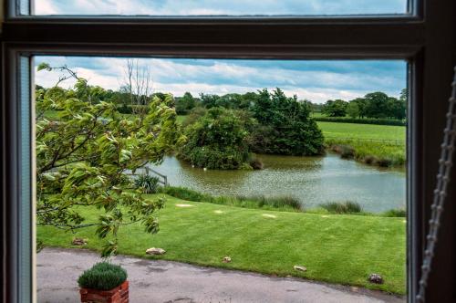 Common Leys Farm - image 8