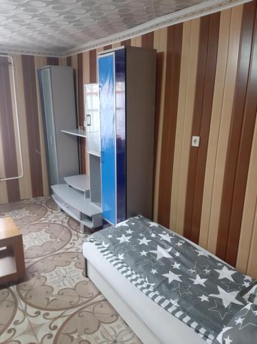 Economy Triple Room with Shared Bathroom