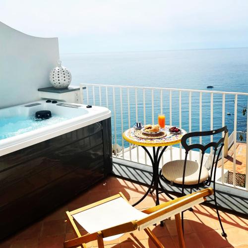 King Suite with Spa Bath