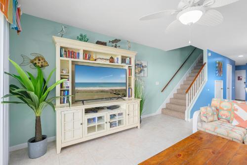 Sea Place 11208 2 Bedrooms Sleeps6 Tennis Ocean Front Pool WiFi - image 6