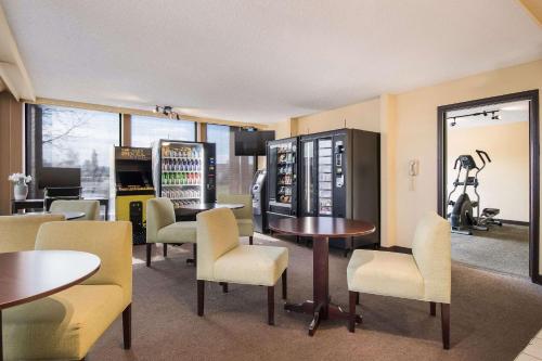 Rodeway Inn & Suites Portland - Jantzen Beach