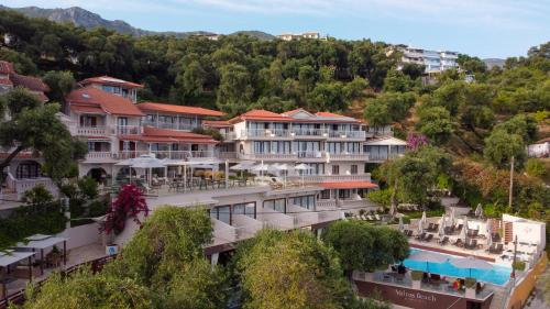 Valtos Beach Hotel - image 6