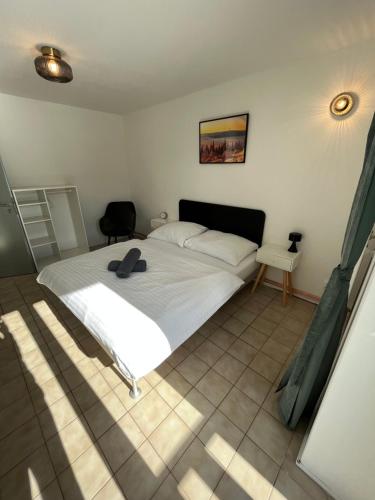 Quadruple Room with Mountain View image 10