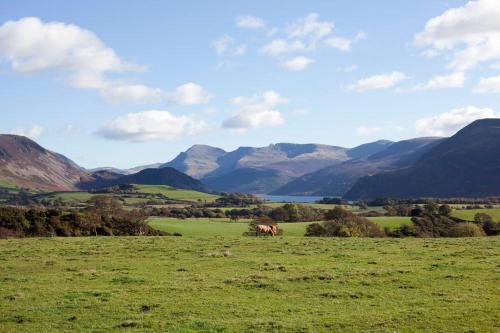 Lake District, spacious holiday home, sleeps 11, village location gîte à louer Winder