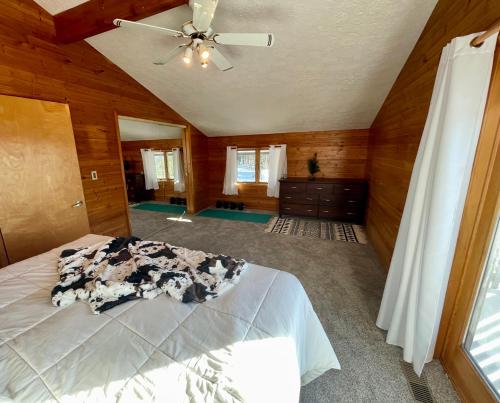 Lodges at Buffalo Mountain- 168 private acres