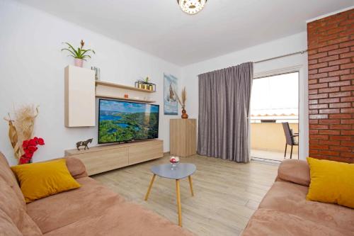  Apartment Karla Delux, Makarska bei Župa