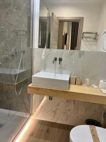 Hotel Le Petit - image 9