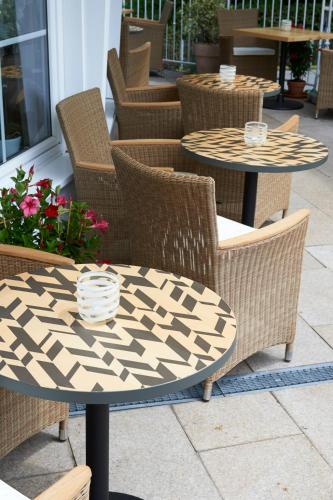Prinz Myshkin Parkhotel - image 7
