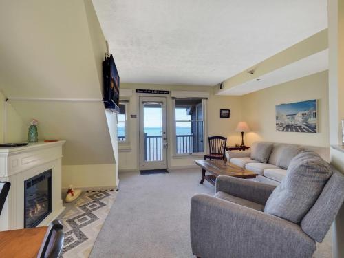 301 North Shore Inn - image 10