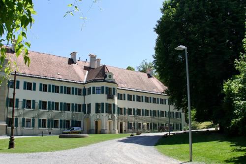 Tuvākā izklaides vieta, Chalet an der Donau direkt bei Regensburg, 5 Sterne DTV in Pentling