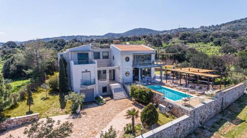 Villa Serenity - With Private Heated Pool - Tap to explore photos