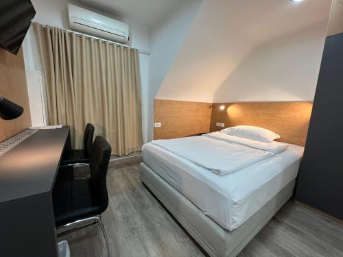 B&B Cirman - image 13