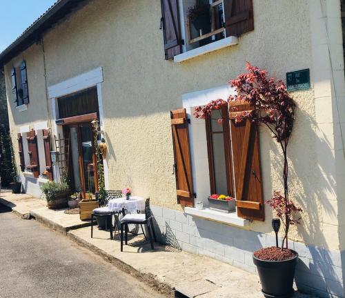 Maison Blanche De Hudson - Chambre d'hôtes - Cussac