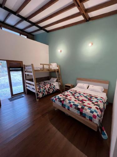 3 double beds