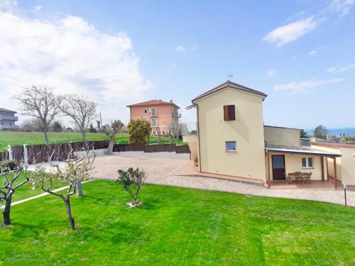  Casa Vacanze con Vista Mare e Giardino - Amanecer in Marzocca di Senigallia