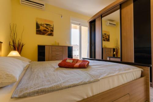 Montenegro Apartments Utjeha - image 6