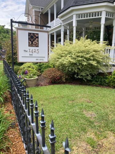 The 1425 Inn
