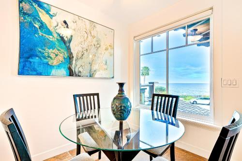 Cliff View II in Laguna Beach, USA