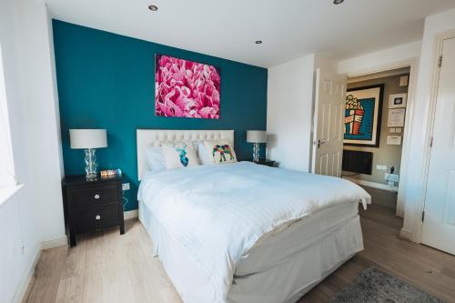 Beautiful Central Family Apartment for 6 - image 10