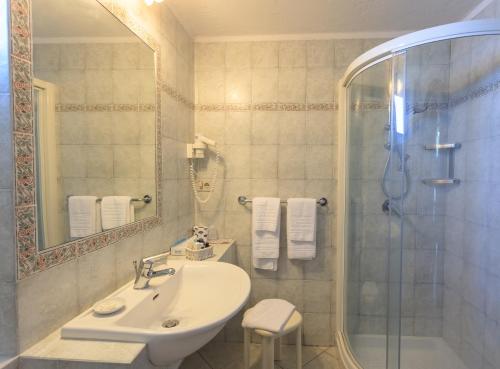 Grand Hotel Le Rocce - image 4