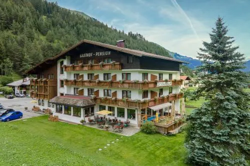 Gasthof Schwarzer Adler in Hägerau-Steeg Naturpark Lechtal in Steeg, Österreich