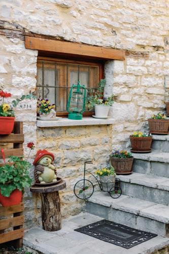 Archontiko Rapti Stone Traditional House in 모노덴드리언