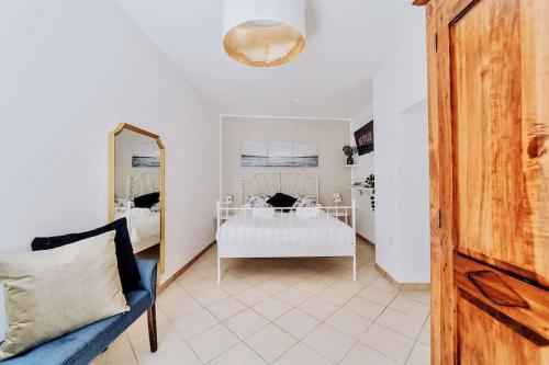 TORRE DALU' - a due passi dalla Spiaggia di Porta Vecchia, con Terrazzo privato e Netflix, Monopoli (fotografie 6)