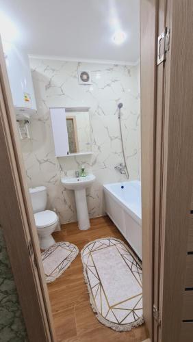 ЖК МАДИНА 2 КОМ. КВАРТИРА, Kokčetau (fotografie 8)