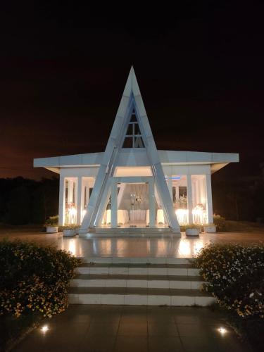 Naka Hotel Kupang - 숙소 외관