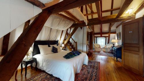 Chateau Porthos Tranquillite des Pyrenees in Lanne-en-Baretous