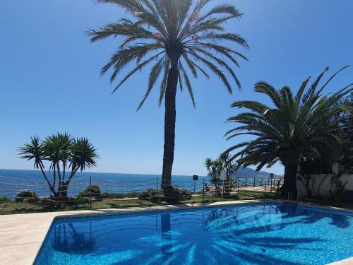 SOLETE - Apartamento con vistas, acceso directo al mar, piscina y parking by Redi, Altea