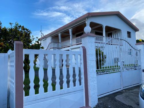 Villa Mer'Pelée - Location saisonnière - Saint-Pierre