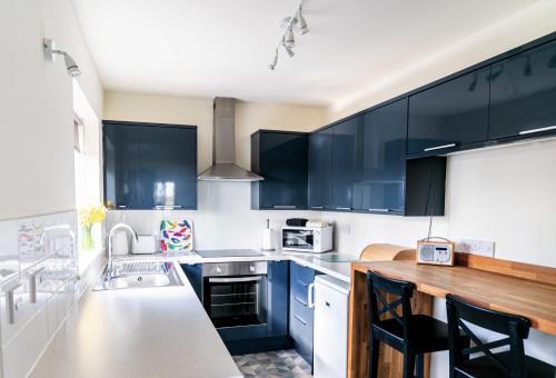 Konyha, Chestnut Cottage at Gravel Farm in Stretham