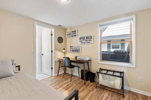 Perfect Location Walk to MSU Campus High End Mattresses Fast Wi-Fi Perfect Location Walk to MSU Campus High End Mattresses Fast Wi-Fi