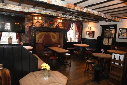 352730871 The Black Boy Inn