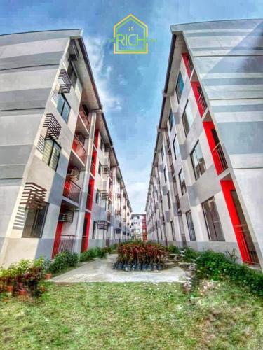 Exterior view, Cozy Condo in Marilao Bulacan - TRP10 in Valenzuela