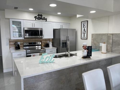 Grand Luxury 3BR Penthouse near Disney Parks in Kissimmee, USA