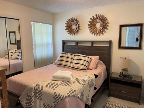 Grand Luxury Condo Penthouse near Disney & Universal - image 2