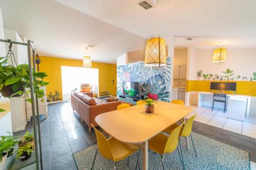 Newly Updated 3 Bedroom Home, Osceola