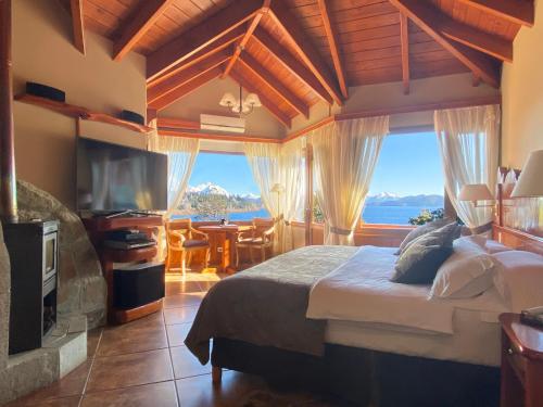 View, Charming Residences & Suites with Private Spa in San Carlos de Bariloche