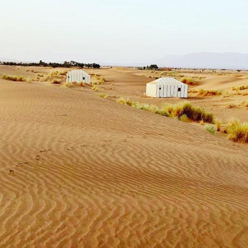 Tinfou desert camp