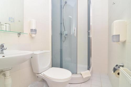Single Room image 5